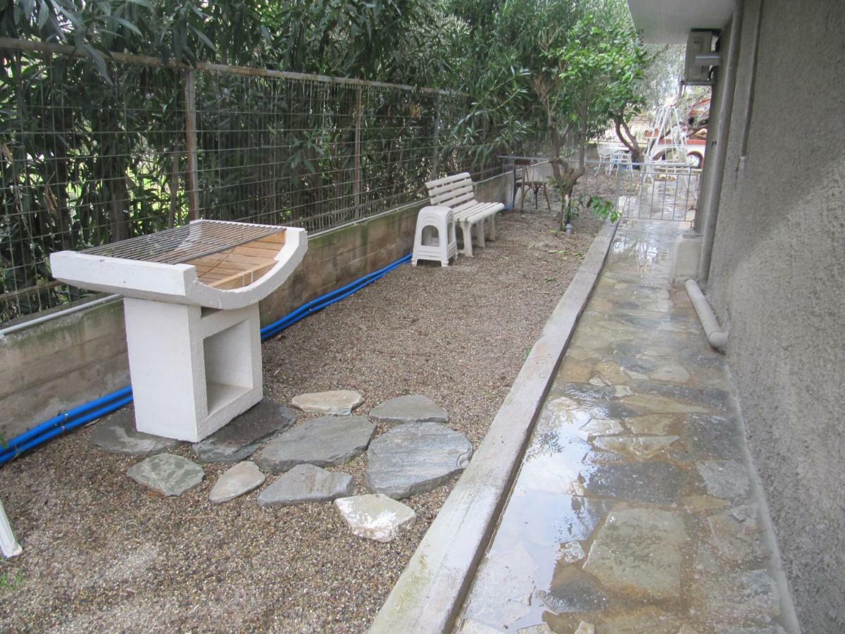 Jasmine Apartments Eretria  Luaran gambar